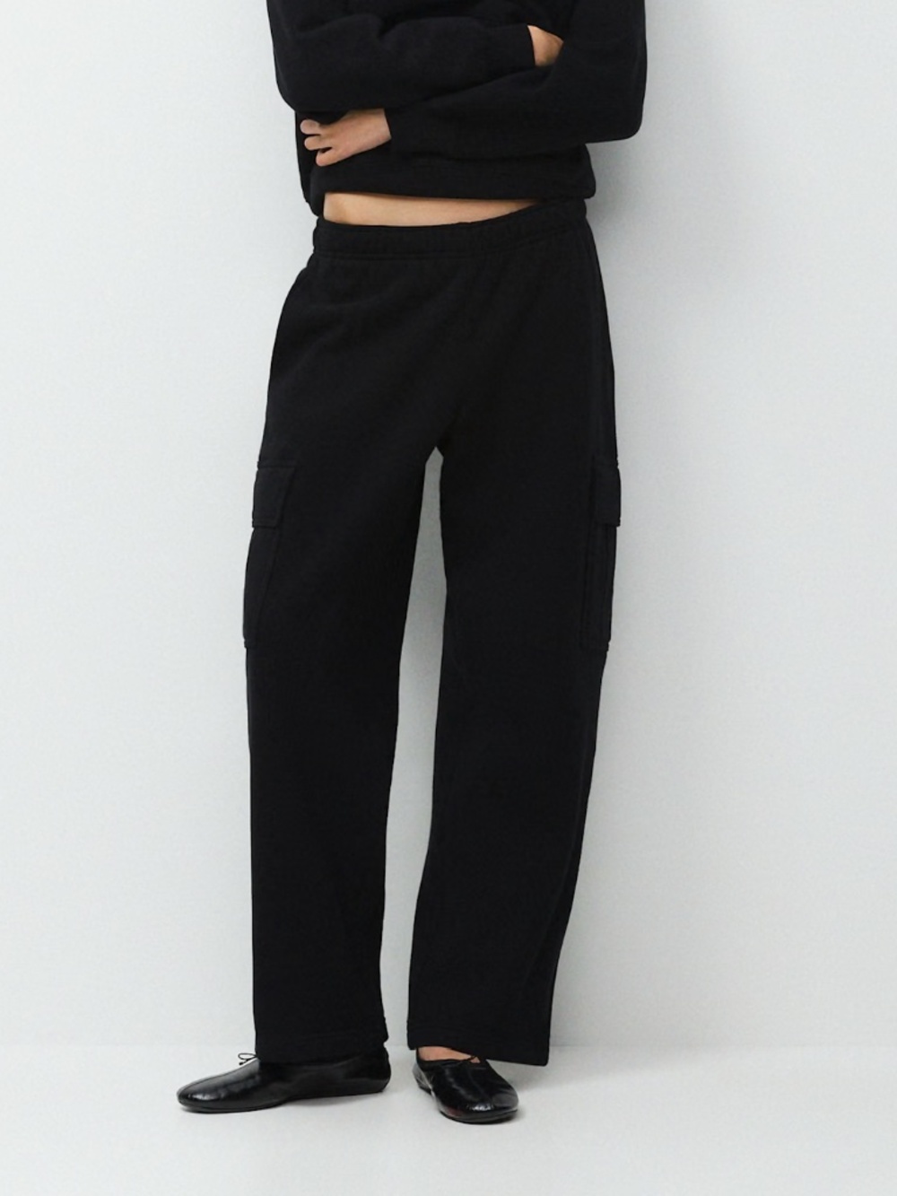Aritizia Cozy Sweatfleece Mega Cargo™ Sweatpant - Black, M